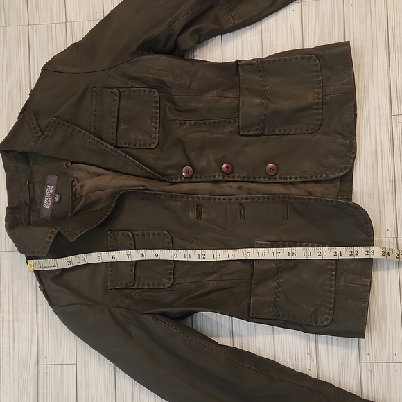 SOLD! Womens Vintage Kenneth Cole Reaction Army Green leather jacket size Medium - Picture 15 of 16